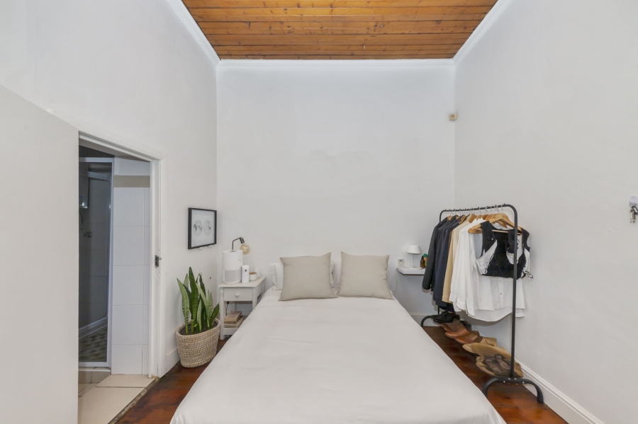 To Let 4 Bedroom Property for Rent in Mowbray Western Cape